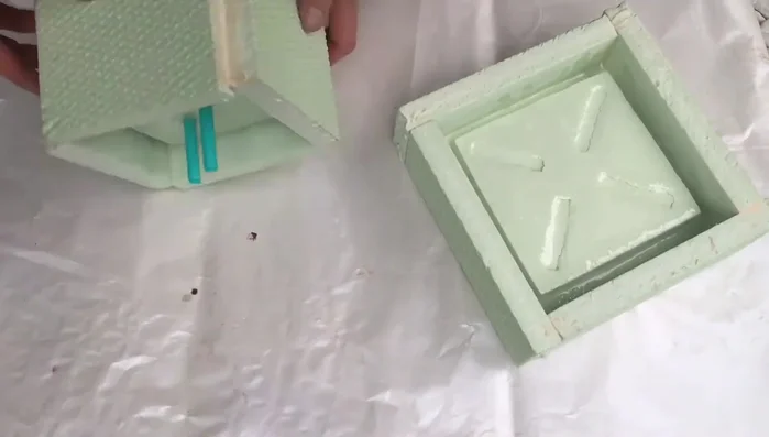 Oil the molds evenly to prevent sticking.